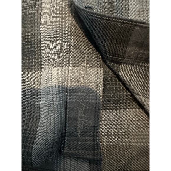 Travis Mathew Men’s Inland Button-Up Shirt Plaid Black Gray Size Large Casual - Picture 5 of 9